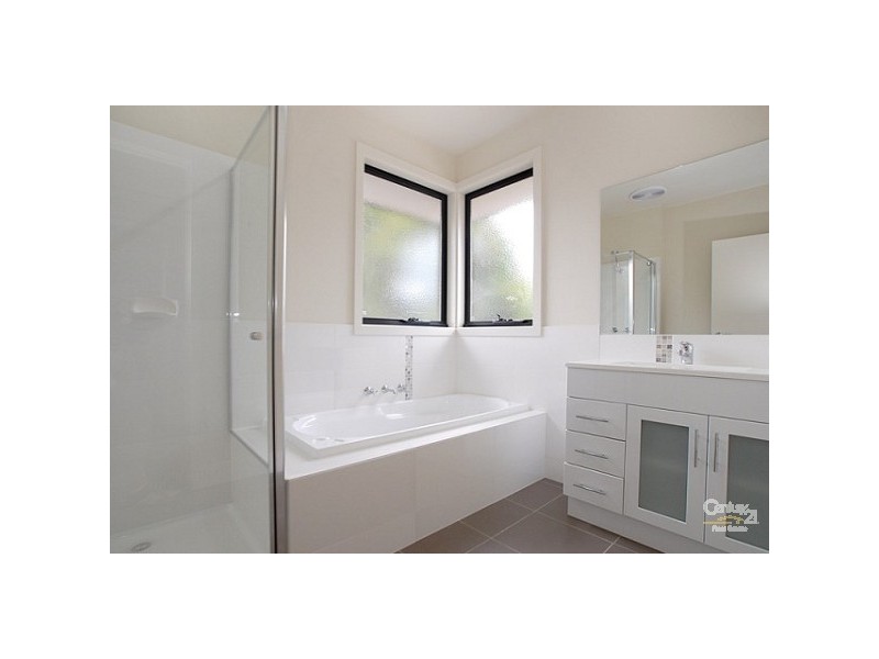 8/27-29 Colin Road, Oakleigh South VIC 3167