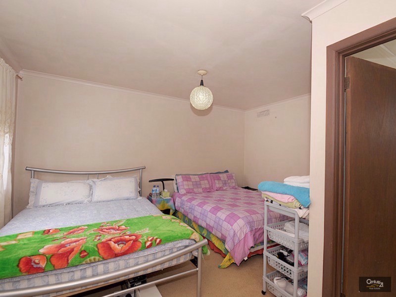 24 McMillan Street, Clayton South VIC 3169