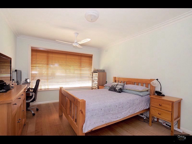 34 Bernard Street, Cheltenham VIC 3192