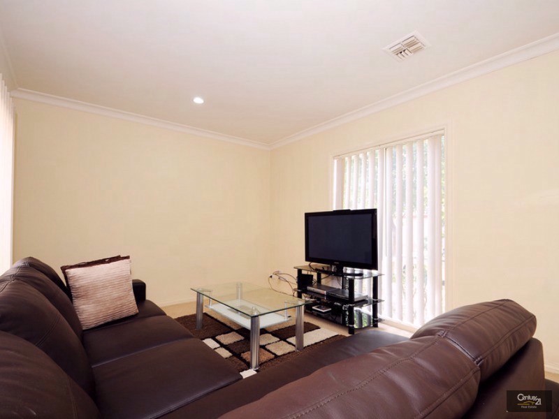 9/3 McKelvie Court, Glen Waverley VIC 3150