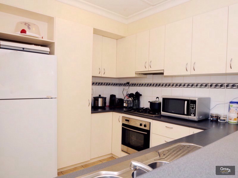 9/3 McKelvie Court, Glen Waverley VIC 3150