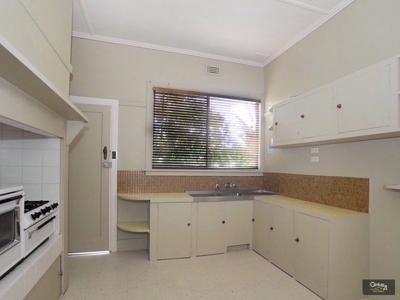 122 Patterson Road, Bentleigh VIC 3204