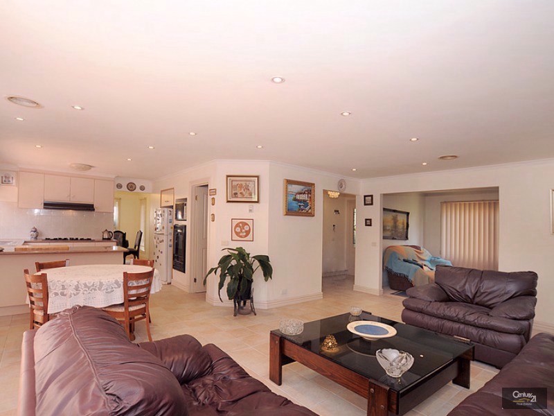 41 Dealing Drive, Oakleigh South VIC 3167