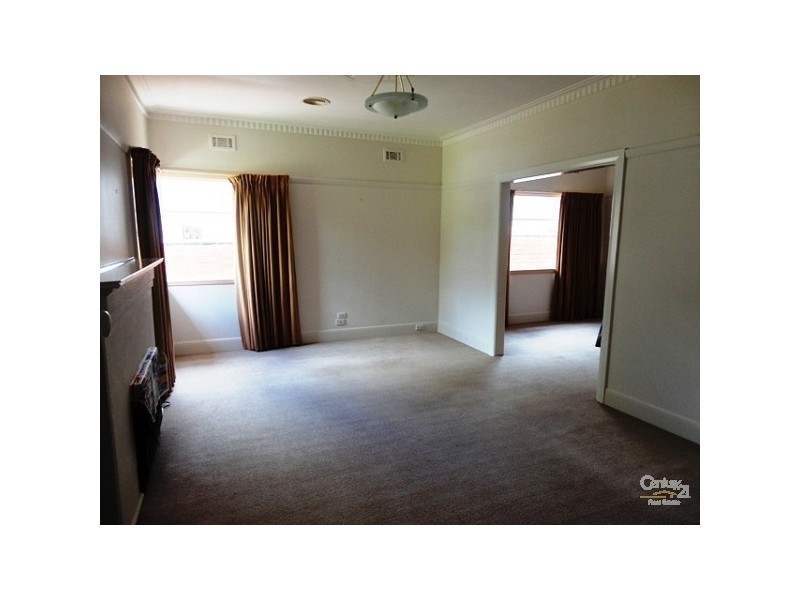 70 Carlisle Crescent, Oakleigh VIC 3166