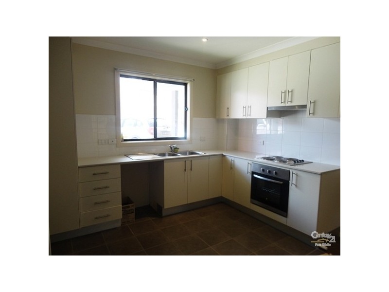 16/27-29 Golden Grove, Springvale South VIC 3172