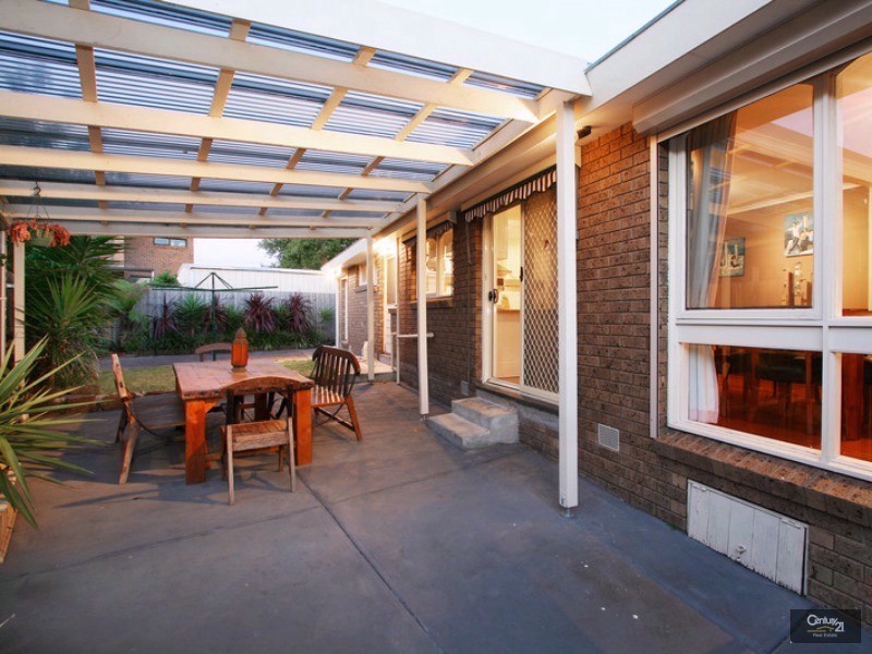 5 Leonard Close, Clarinda VIC 3169