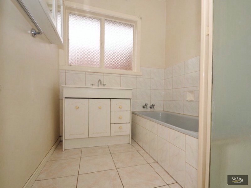 1/18 McMillan Street, Clayton South VIC 3169