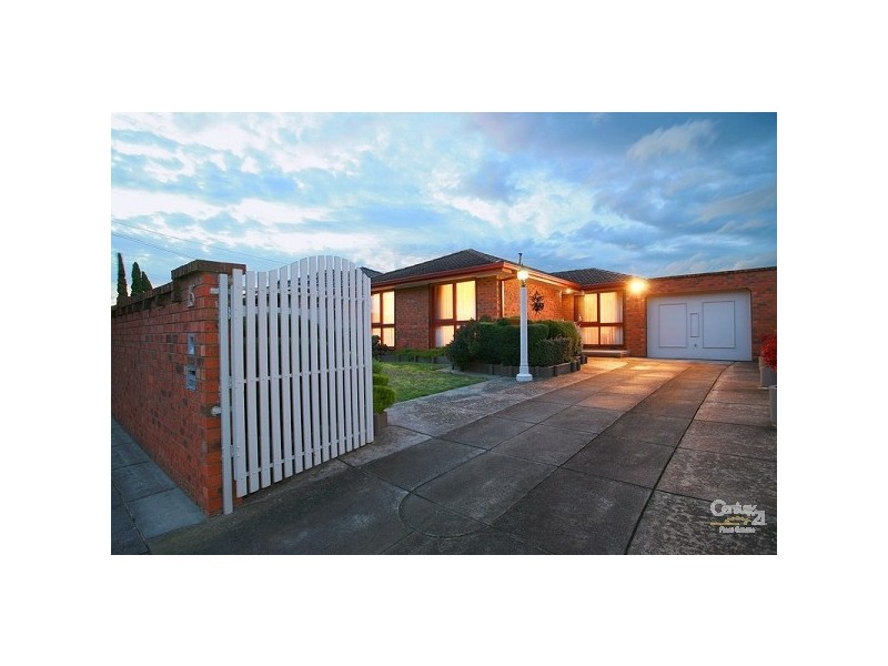 15 Moresby Street, Oakleigh South VIC 3167