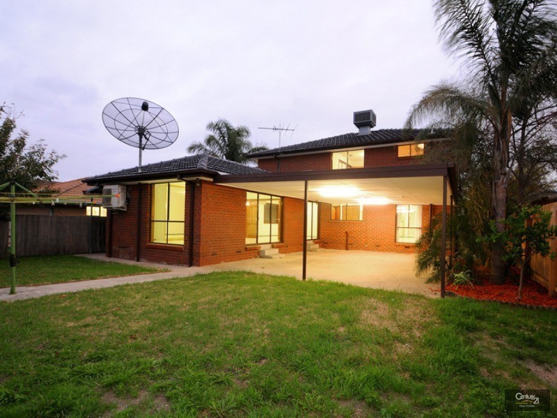 54 Hunt Crescent, Clarinda VIC 3169
