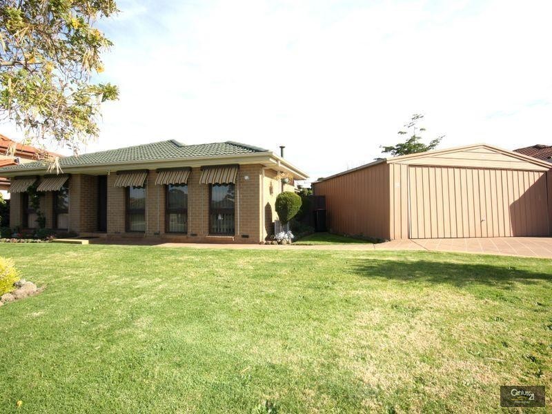 12 Barwon Court, Clayton South VIC 3169