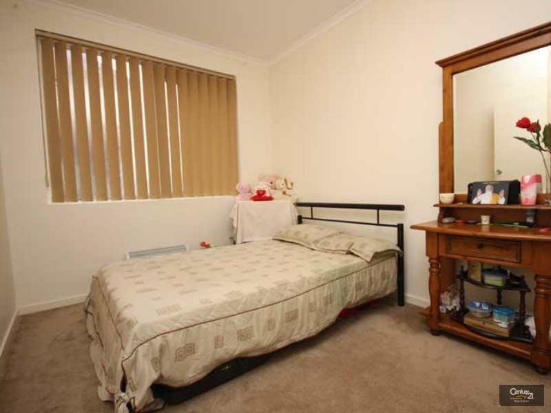 1/8 Browning Avenue, Clayton South VIC 3169