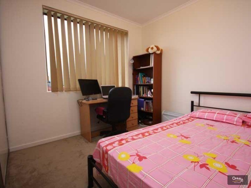 1/8 Browning Avenue, Clayton South VIC 3169