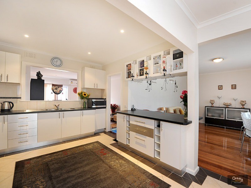 16 Byron Street, Clayton South VIC 3169