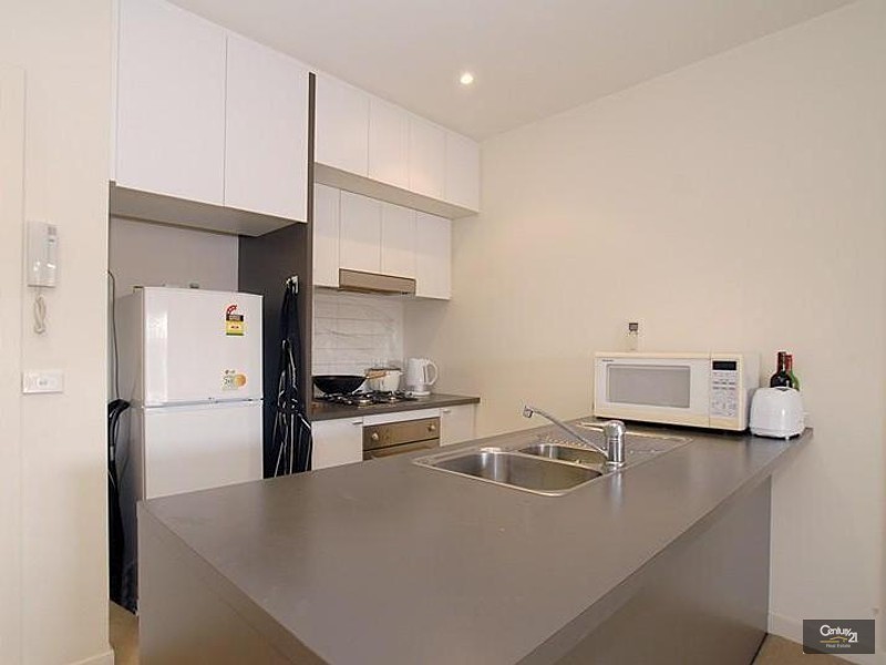 31/2 Monash Green Drive, Clayton VIC 3168