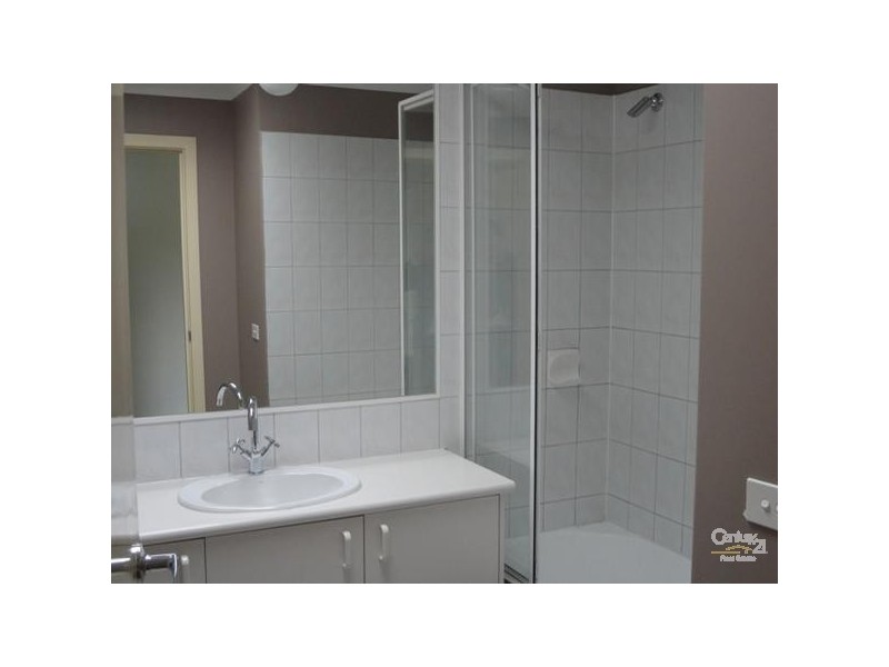 17 The Quadrangle, Glen Waverley VIC 3150