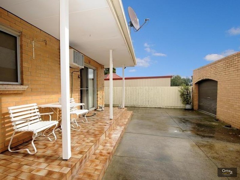 15 McMillan Street, Clayton South VIC 3169