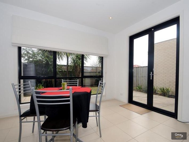 5 Botanic Drive, Clayton South VIC 3169