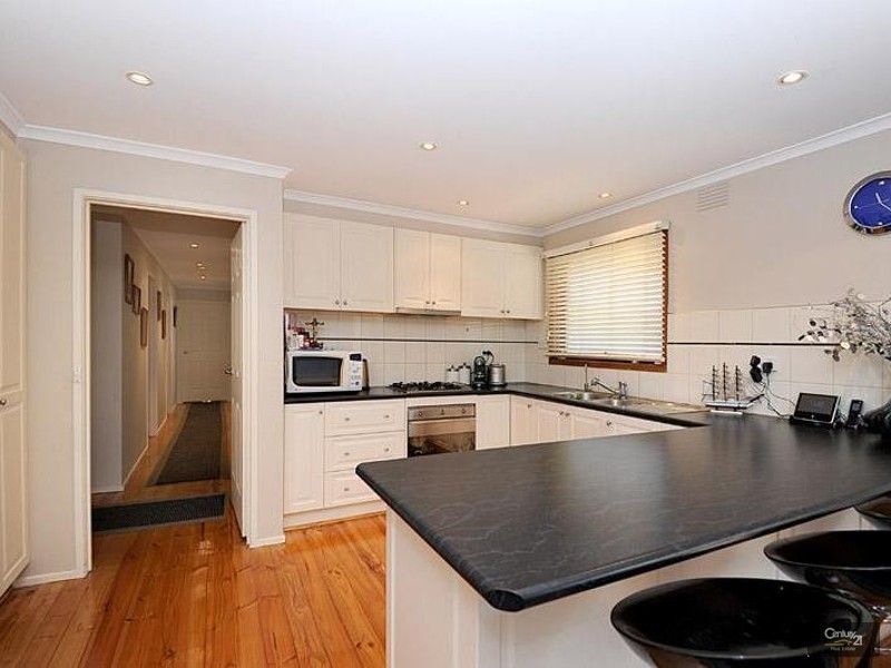 4 Shannon Court, Clarinda VIC 3169