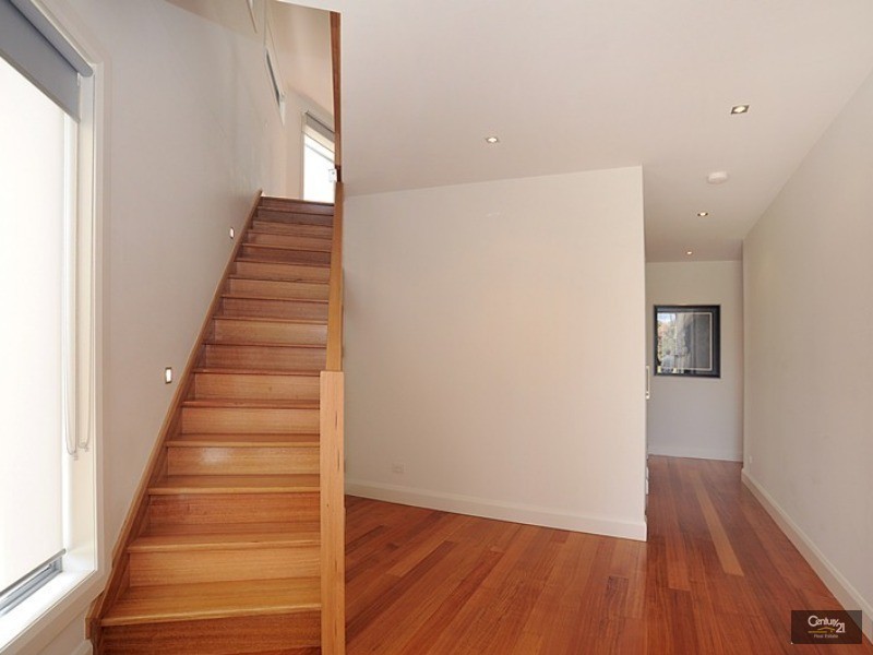24 Silverbanks Grove, Mentone VIC 3194