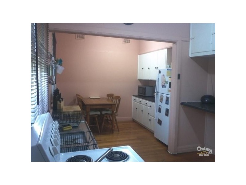 15 Wallace Avenue, Oakleigh South VIC 3167