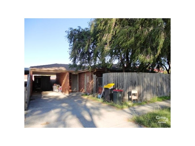 2/11 Flora Road, Clayton VIC 3168