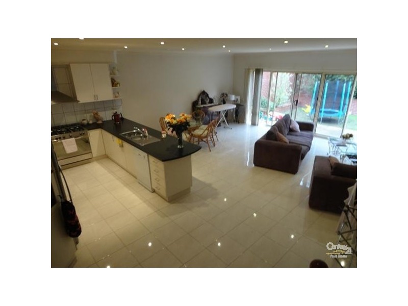 34 Glencannon Crescent, Clayton South VIC 3169