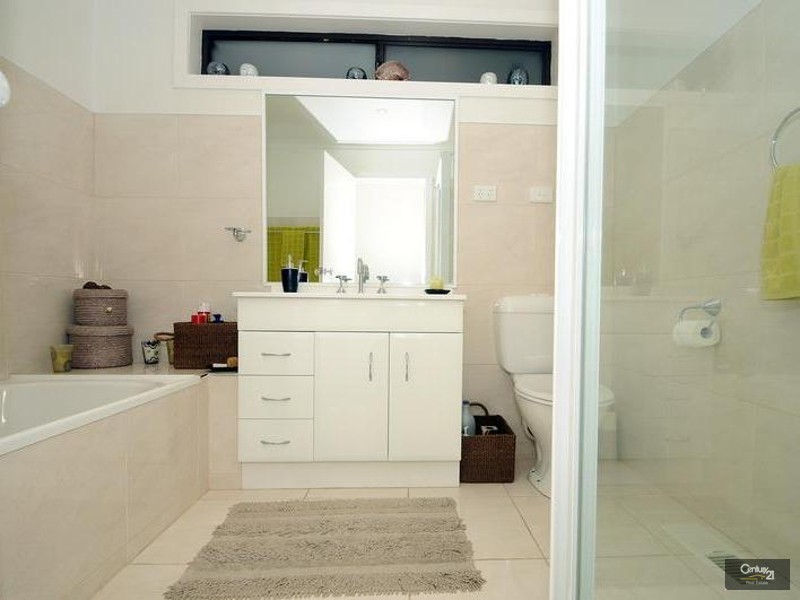 3/15 Burton Avenue, Clayton VIC 3168