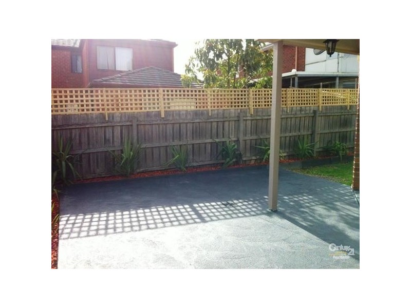 17 The Quadrangle, Glen Waverley VIC 3150