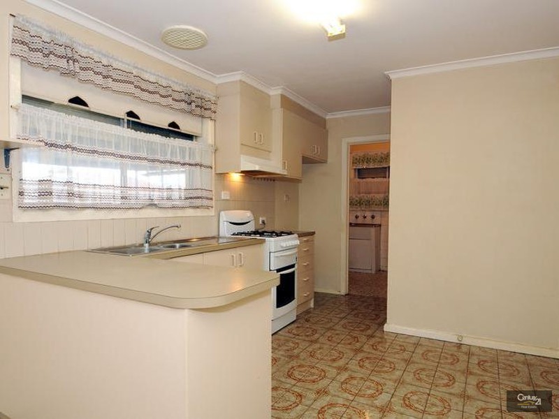 38 Ireland Road, Clayton South VIC 3169