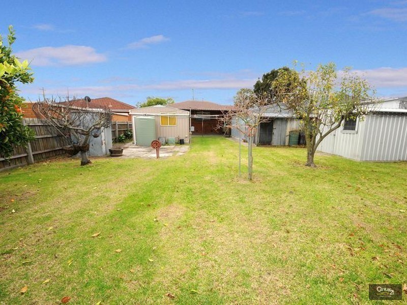 38 Ireland Road, Clayton South VIC 3169