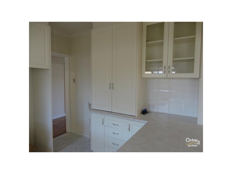 1/2 Laura Street, Clayton South VIC 3169