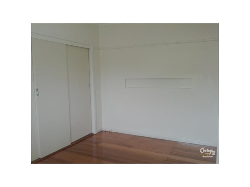 1/2 Laura Street, Clayton South VIC 3169