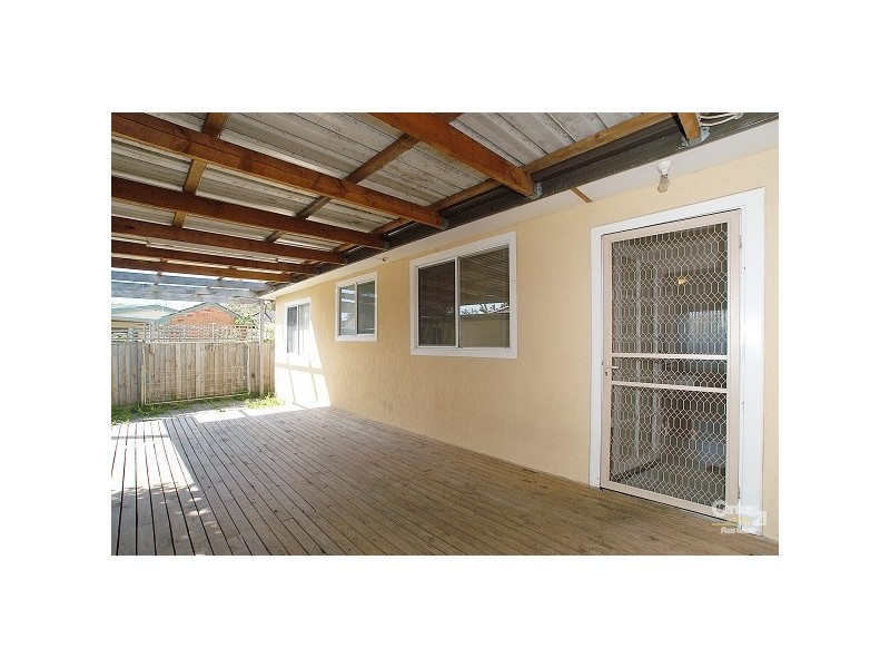 1/2 Laura Street, Clayton South VIC 3169