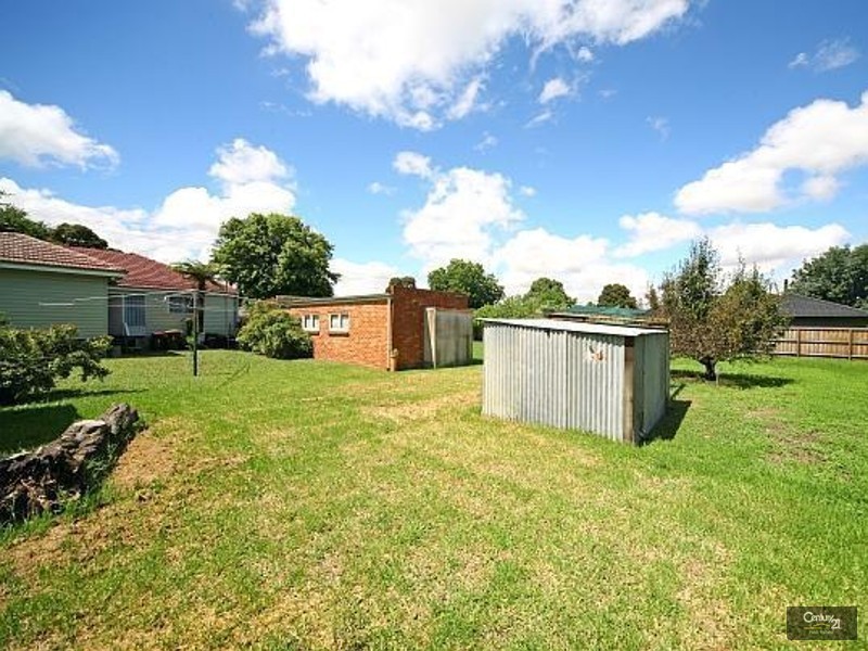 34 Inverness Street, Clarinda VIC 3169
