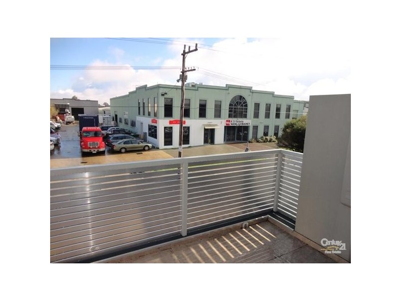2/26A Audsley Street, Clayton VIC 3168