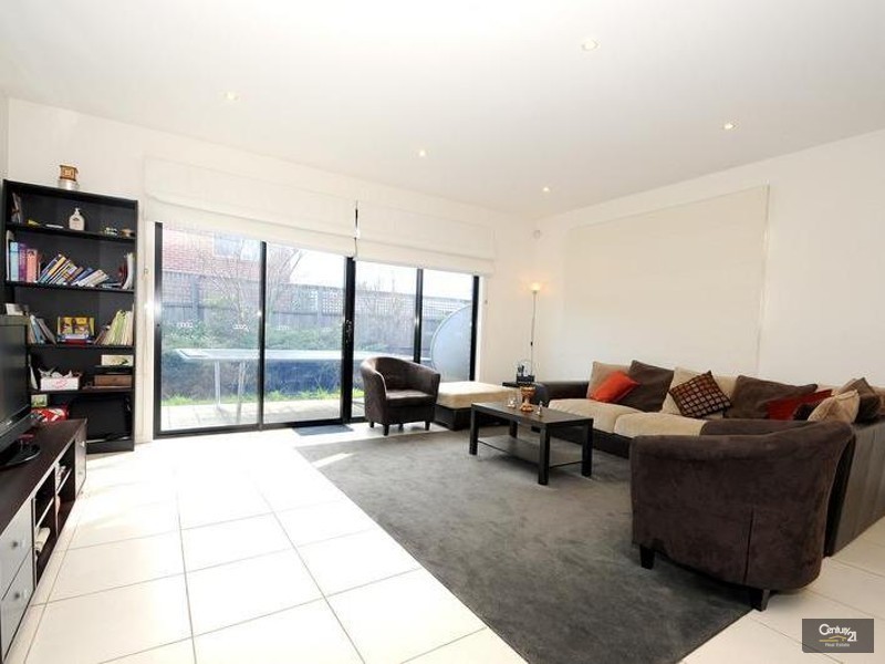 3 Botanic Drive, Clayton South VIC 3169