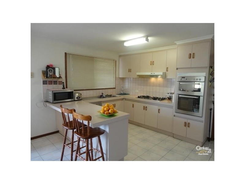 69 Hunt Crescent, Clarinda VIC 3169