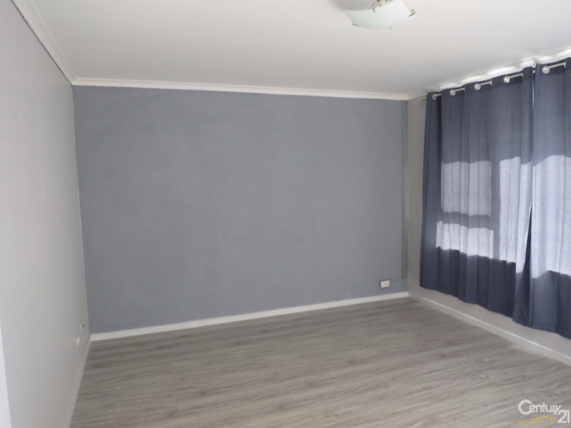 1/17 Oakes Avenue, Clayton South VIC 3169