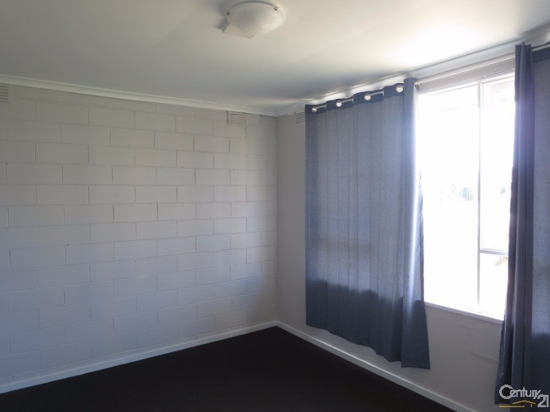 1/17 Oakes Avenue, Clayton South VIC 3169