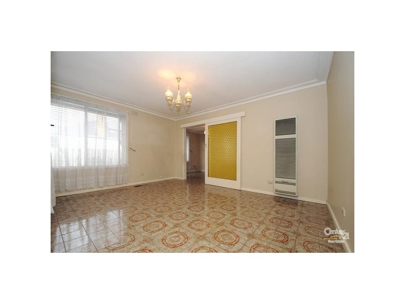 38 Ireland Road, Clayton South VIC 3169