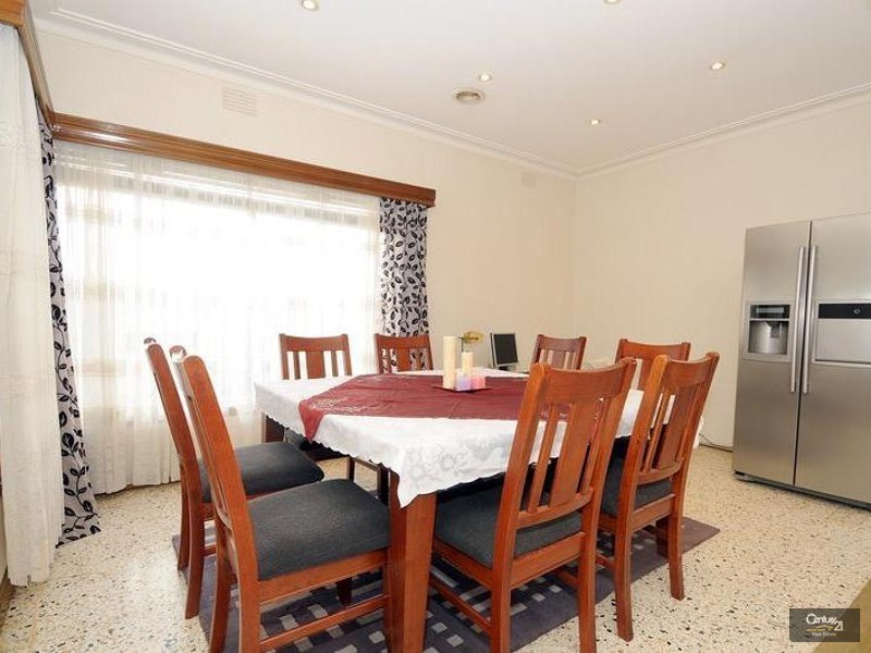 57 Kambara Drive, Mulgrave VIC 3170