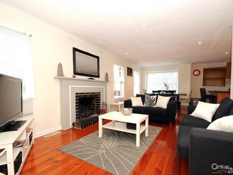 9 Granville Grove, Clayton South VIC 3169