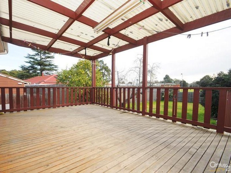 9 Granville Grove, Clayton South VIC 3169