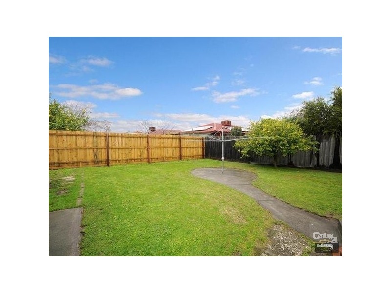 10 Warraweena Road, Clayton South VIC 3169