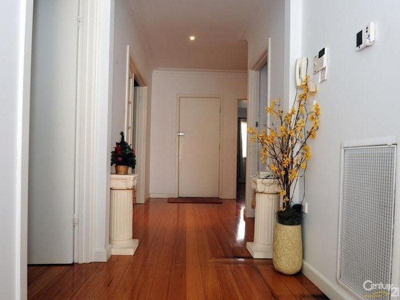 57  Scotsburn Avenue, Oakleigh South VIC 3167