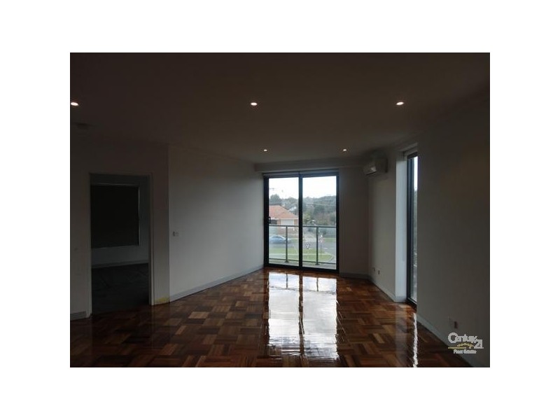 17/28 Burton Avenue, Clayton VIC 3168