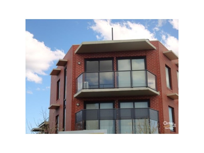 17/28 Burton Avenue, Clayton VIC 3168