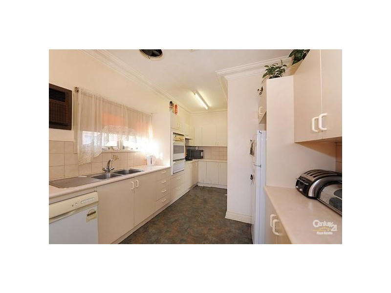 18 Mimosa Avenue, Oakleigh South VIC 3167