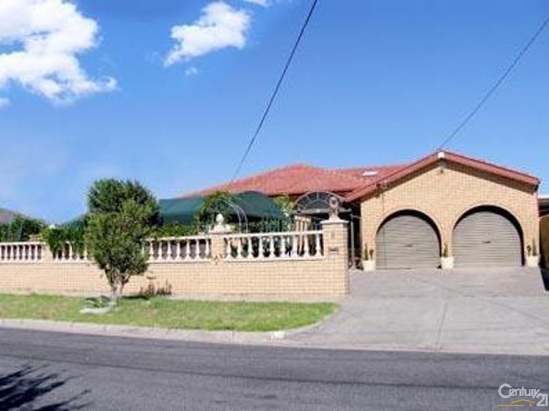 8  Wisteria Court, Clarinda VIC 3169