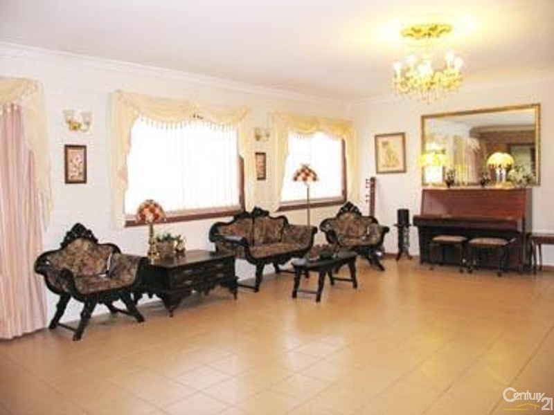 8  Wisteria Court, Clarinda VIC 3169